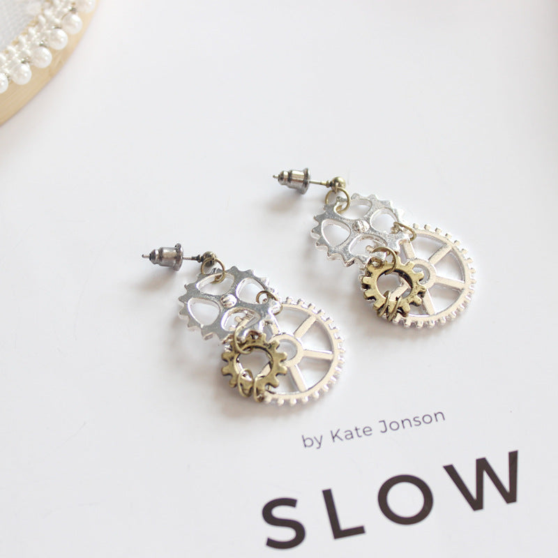 Wholesale Vintage Gear Chain Asymmetric Long Earrings
